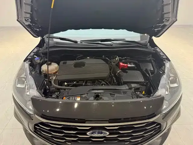 Ford Escape 2023 из CN, фото 10