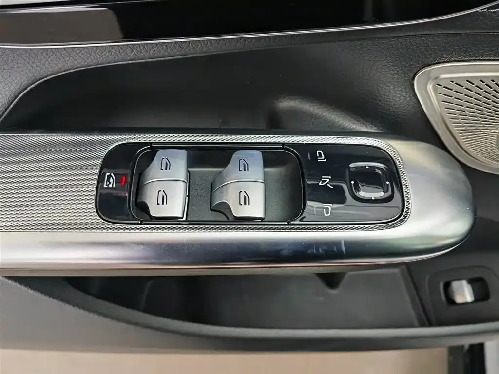 Mercedes-Benz EQE 2024 из CN, фото 7