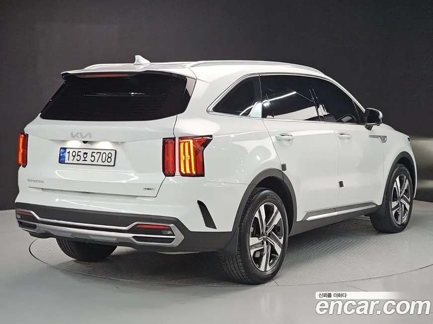 Kia Sorento — фото 9
