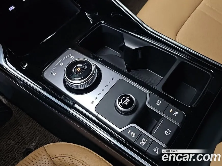 Kia Sorento — фото 8