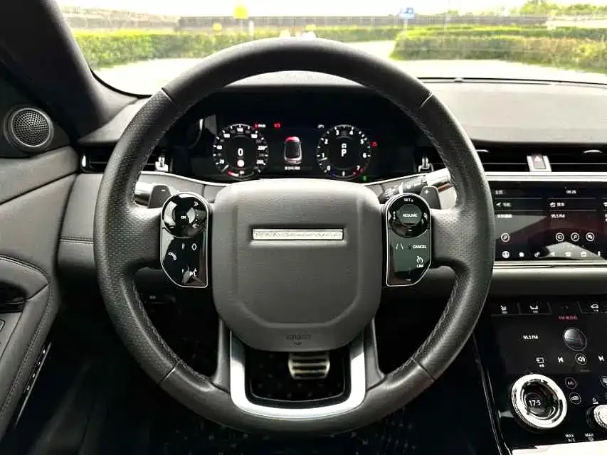 Land Rover Evoque — фото 5