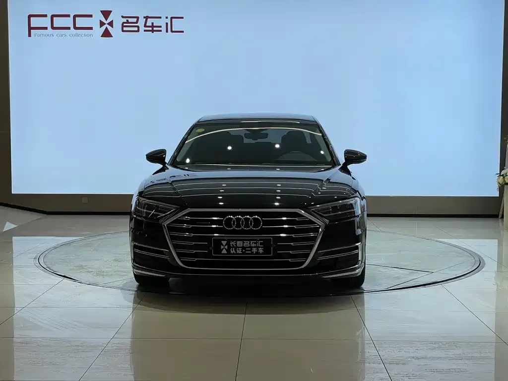 Audi A8 2021 из CN, фото 2