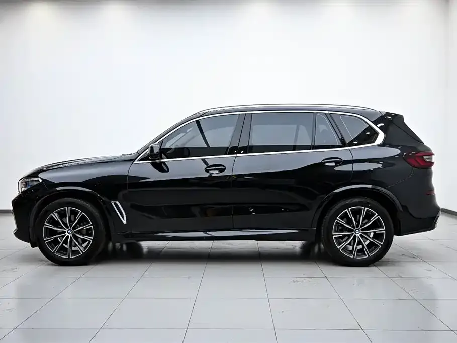BMW X5 2023 из CN, фото 2