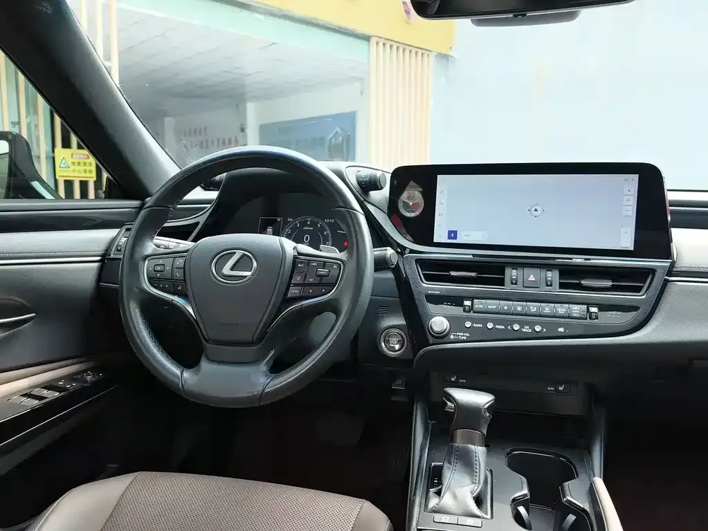 Lexus ES 2023 из CN, фото 5