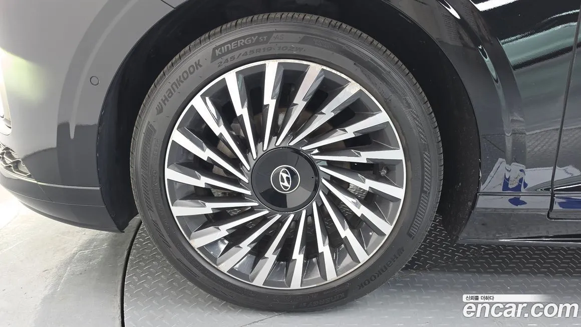 Hyundai Grandeur 2023 из KR, фото 10