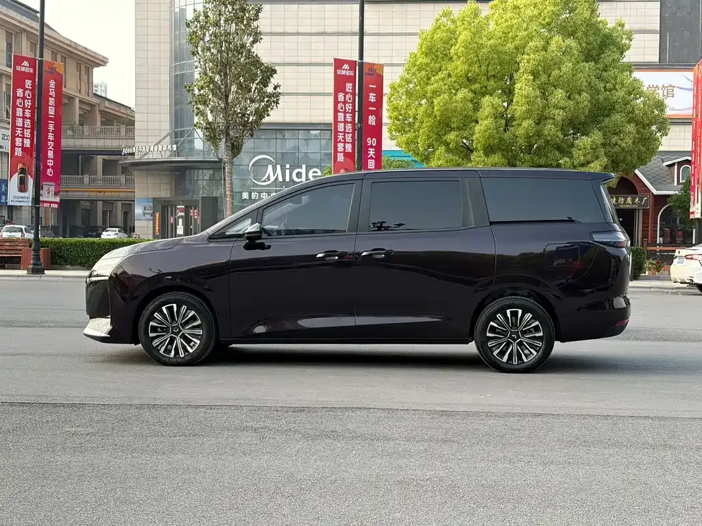 Wuling Starlight 730 New Energy 2025 из CN, фото 8
