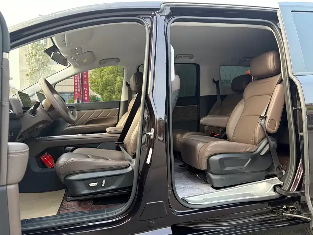 Wuling Starlight 730 New Energy 2025 из CN, фото 4