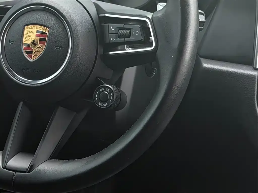 Porsche Macan 2022 из CN, фото 3
