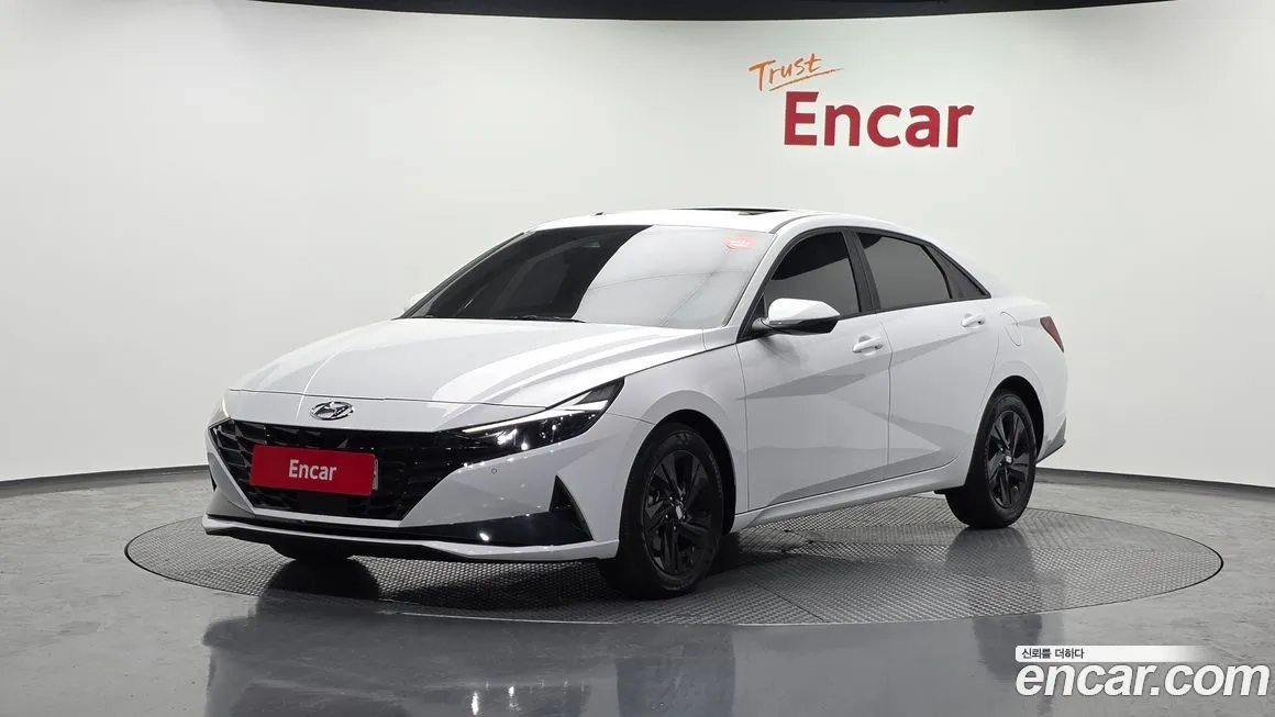 Hyundai AVANTE 2023 из KR, фото 1