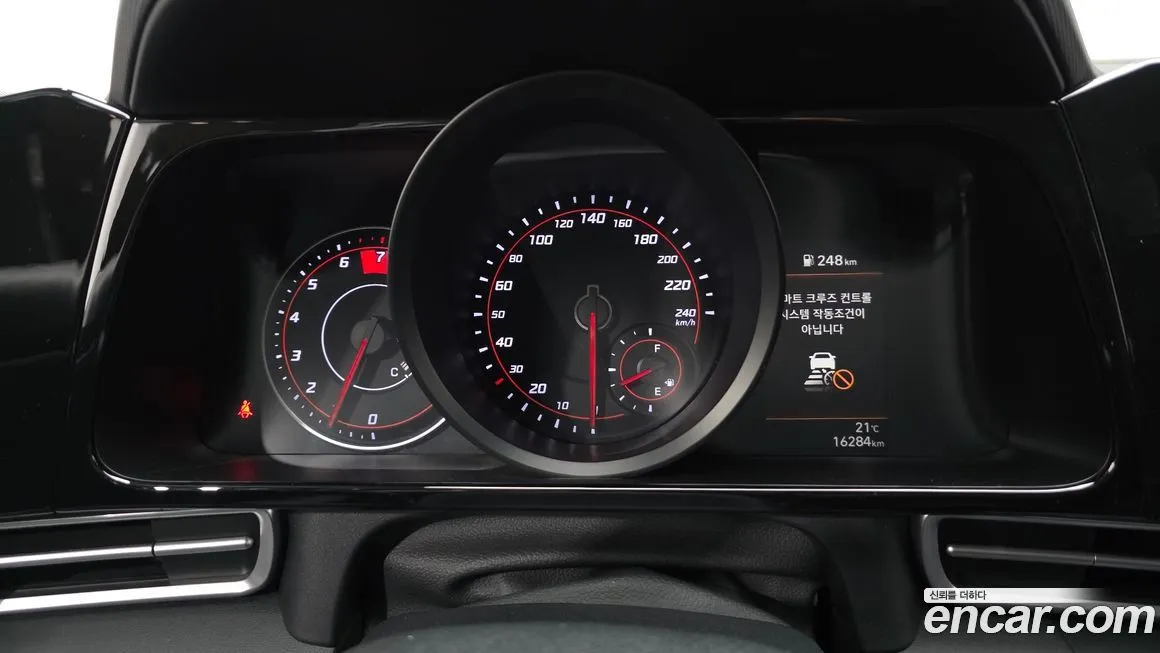 Hyundai AVANTE 2023 из KR, фото 3