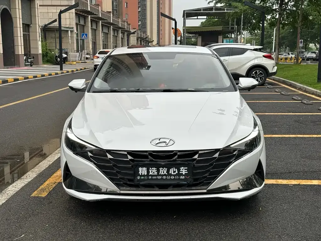Hyundai Elantra 2023 из CN, фото 4