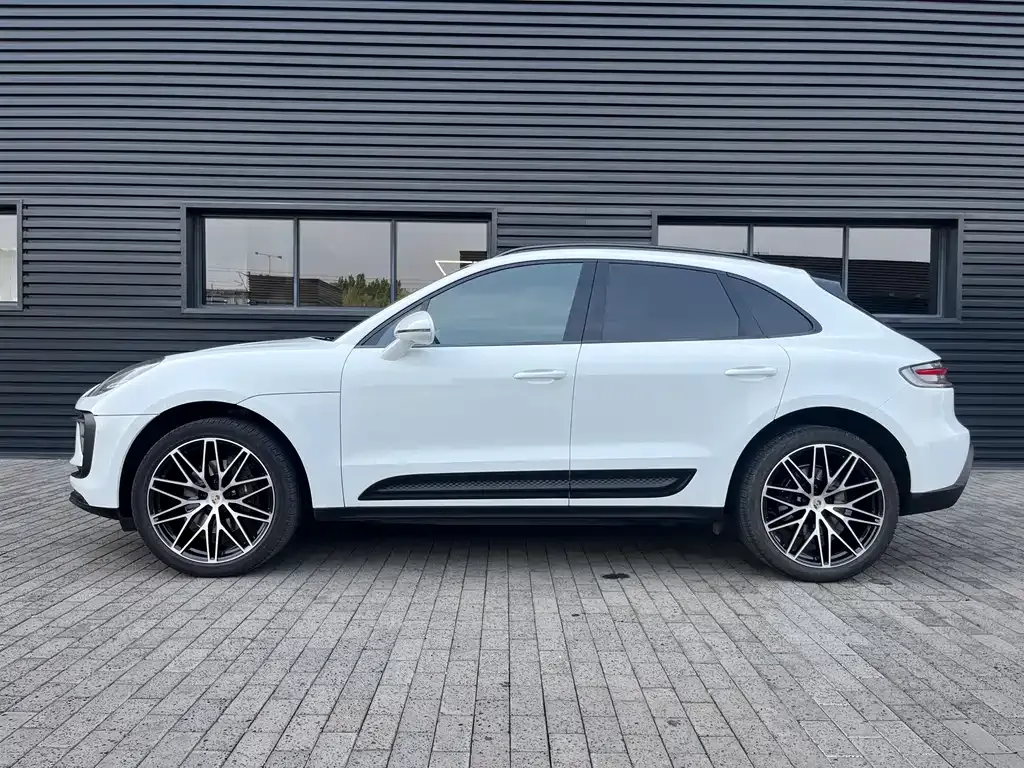 Porsche Macan — фото 8