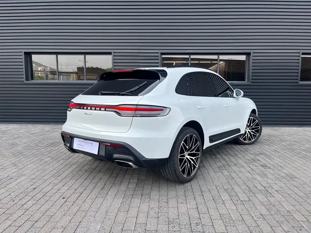 Porsche Macan — фото 10