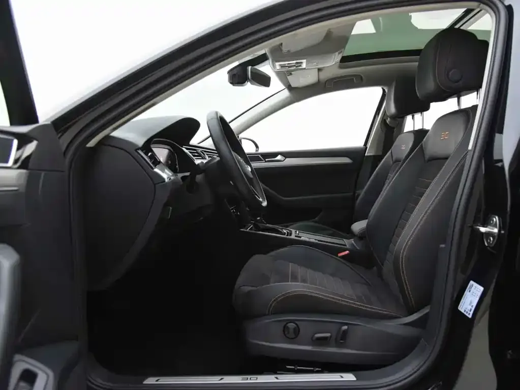 Volkswagen Magotan 2021 из CN, фото 6