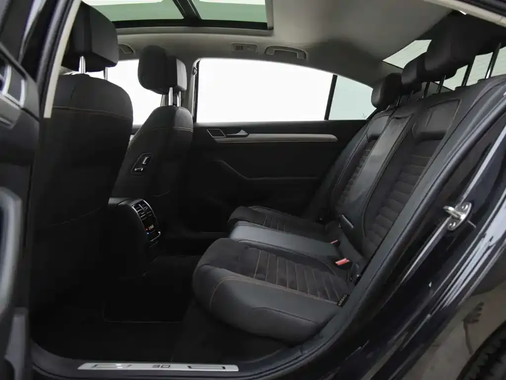 Volkswagen Magotan 2021 из CN, фото 7