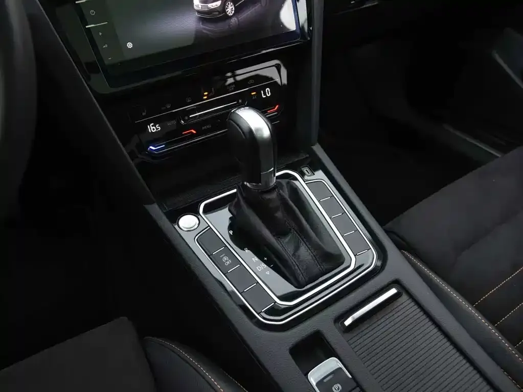 Volkswagen Magotan 2021 из CN, фото 5