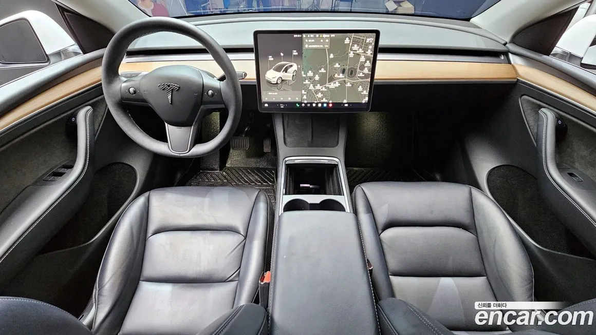 Tesla Model Y — фото 9