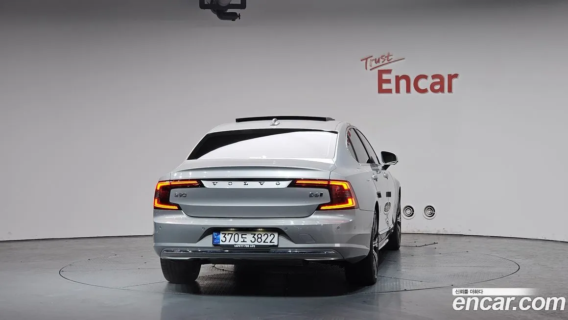 Volvo S90 2024 из KR, фото 6