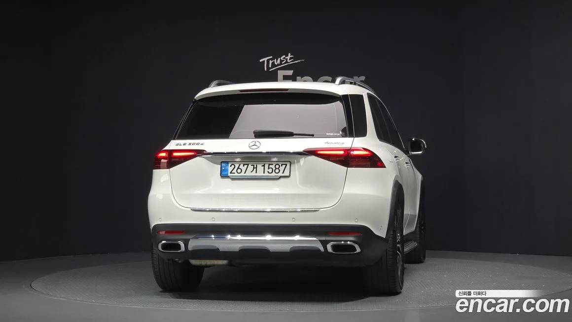 Mercedes-Benz GLE-Class — фото 5