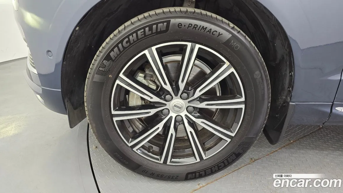 Volvo XC60 2021 из KR, фото 4