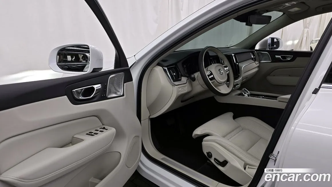 Volvo XC60 2021 из KR, фото 3