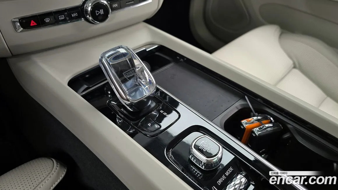 Volvo XC60 2021 из KR, фото 8