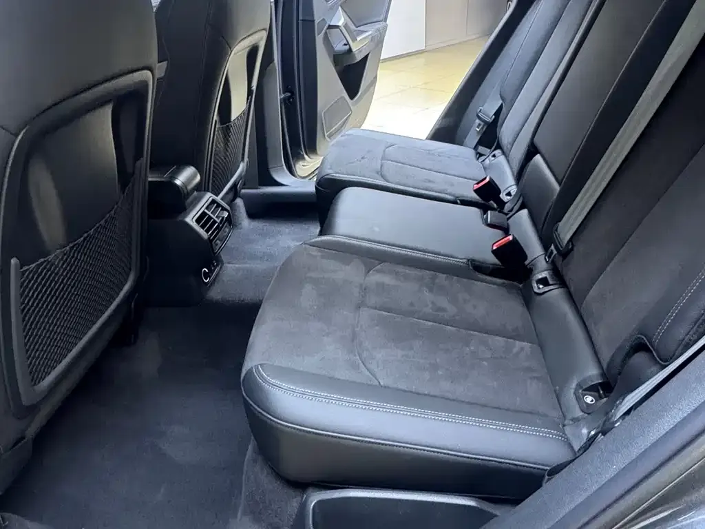 Audi Q3 2023 из CN, фото 8
