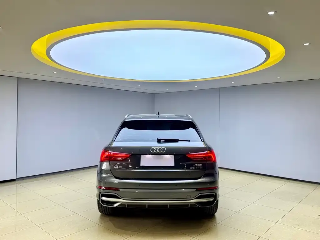 Audi Q3 2023 из CN, фото 3