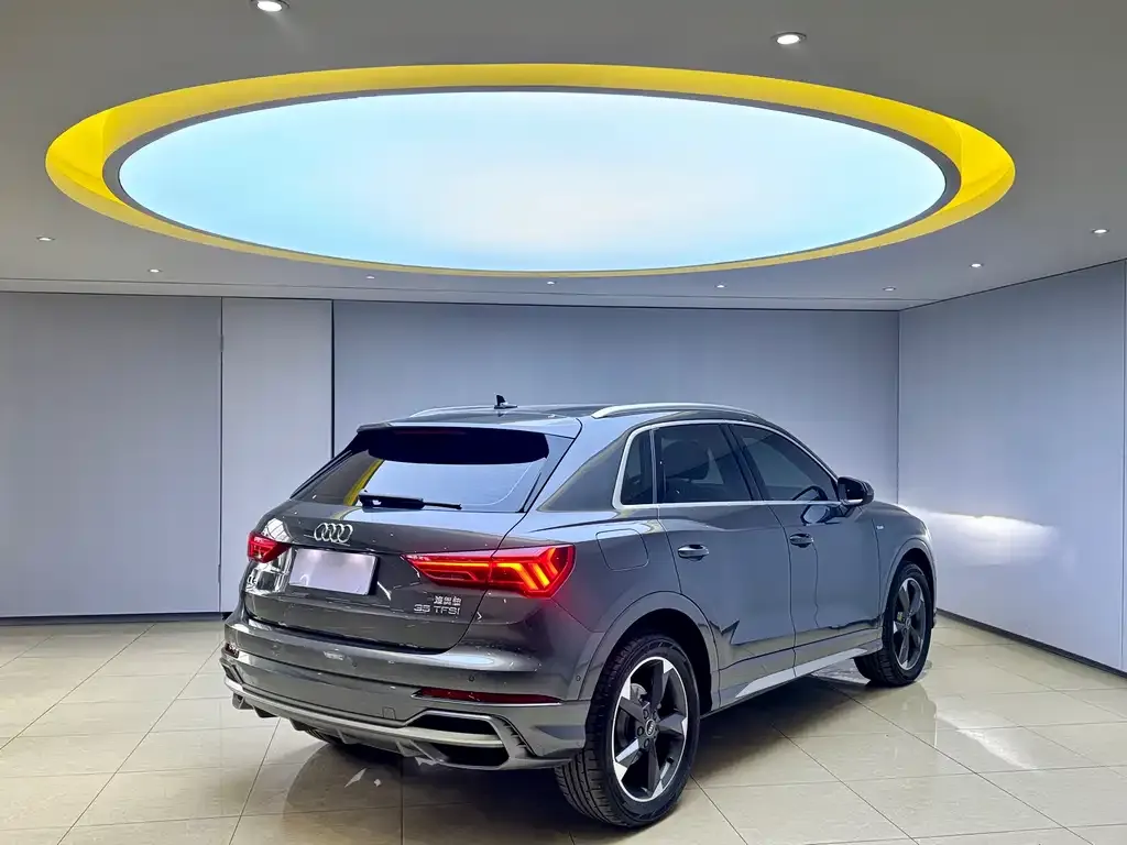 Audi Q3 2023 из CN, фото 4