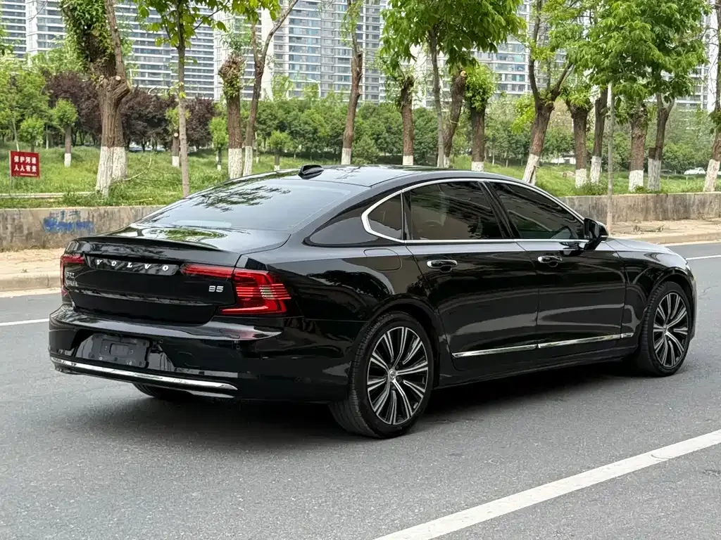 Volvo S90 — фото 3
