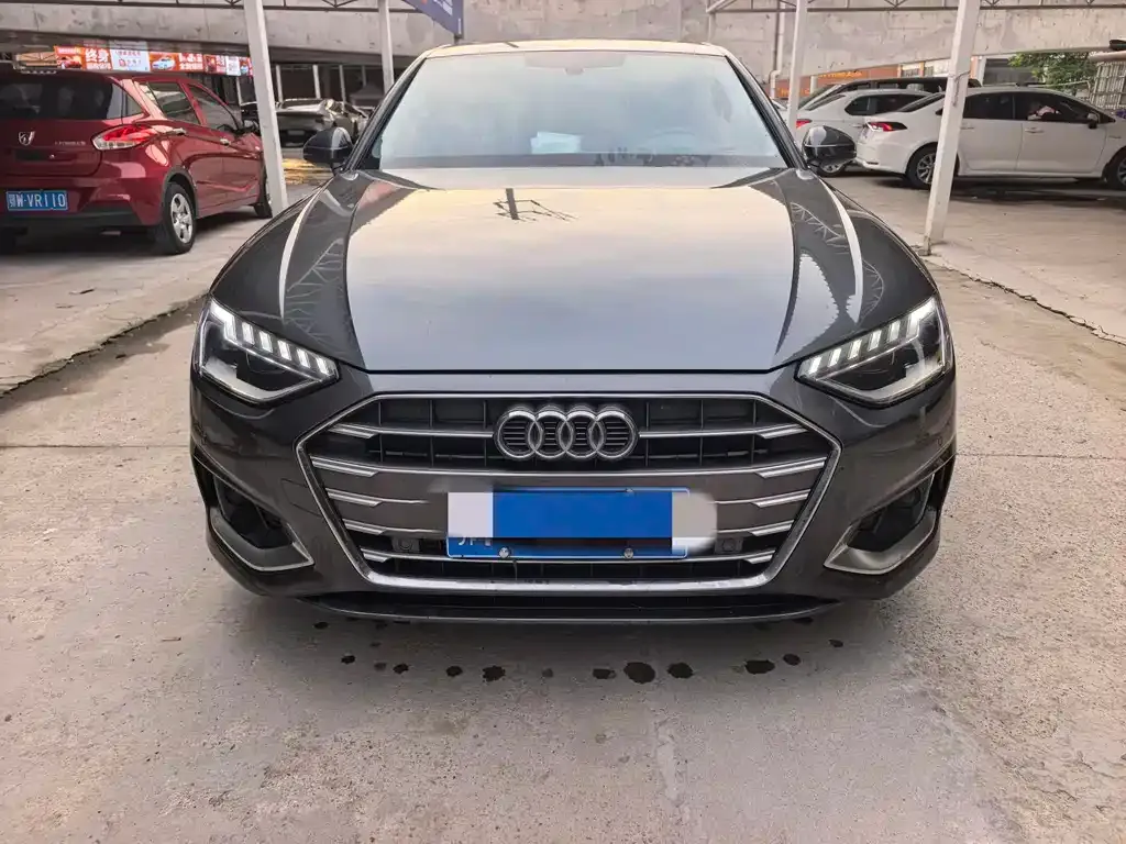 Audi A4L 2023 из CN, фото 7