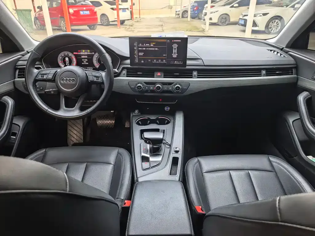 Audi A4L 2023 из CN, фото 8