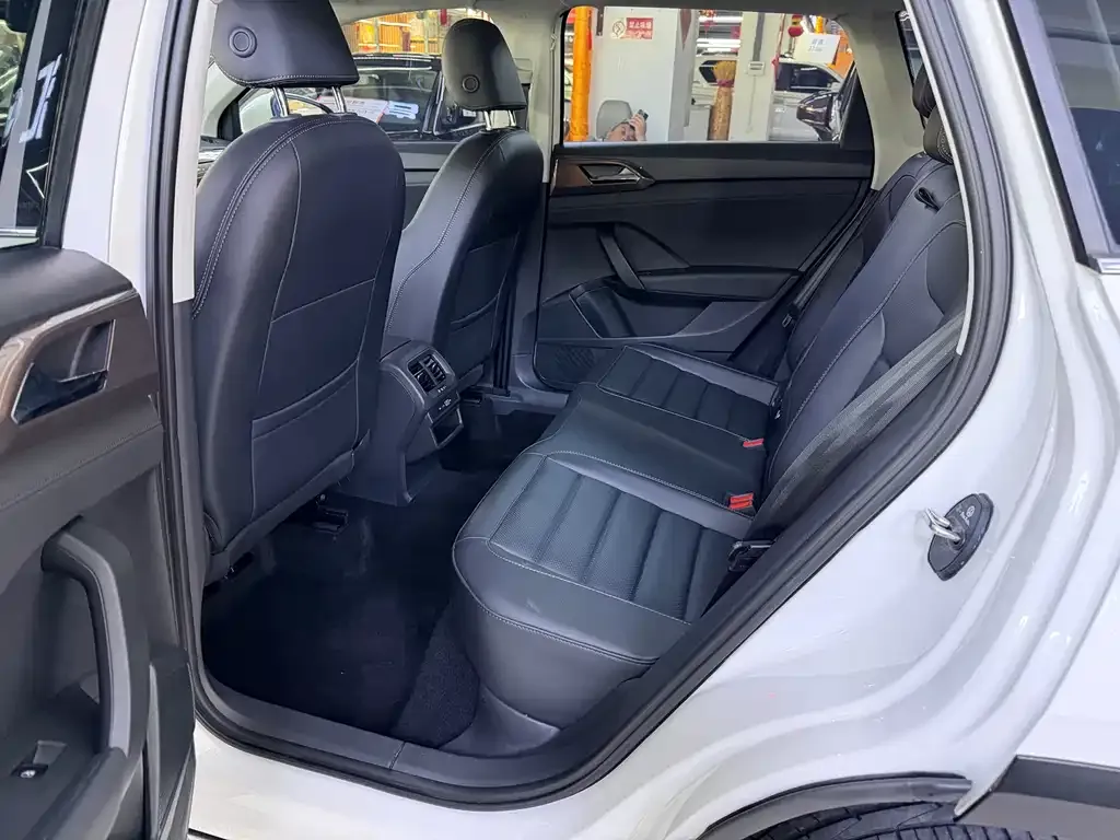 Volkswagen Tharu 2022 из CN, фото 4