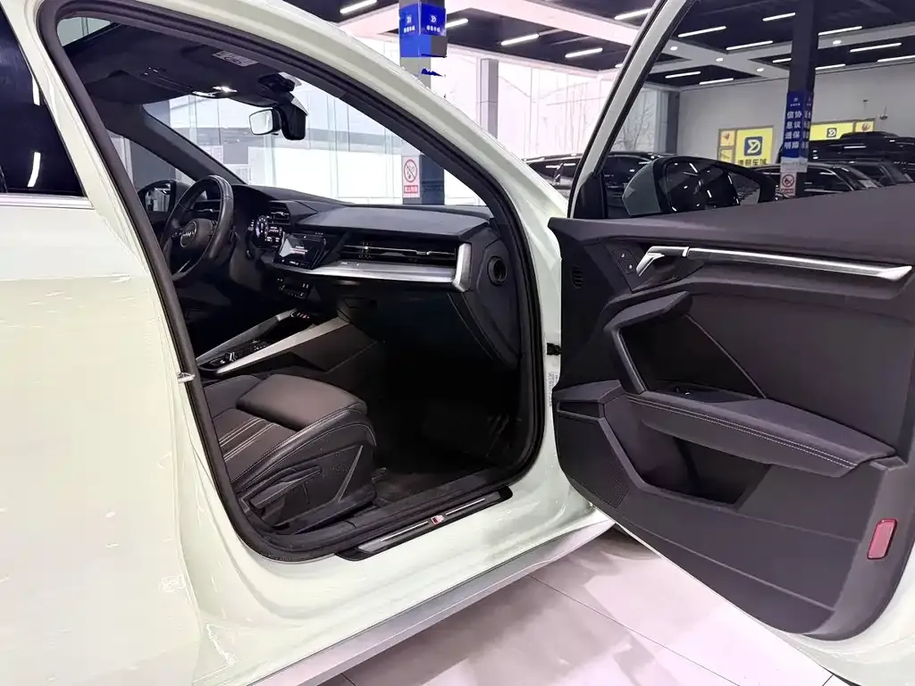 Audi A3 2022 из CN, фото 3