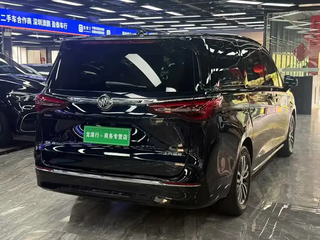 Buick GL8 2023 из CN, фото 10