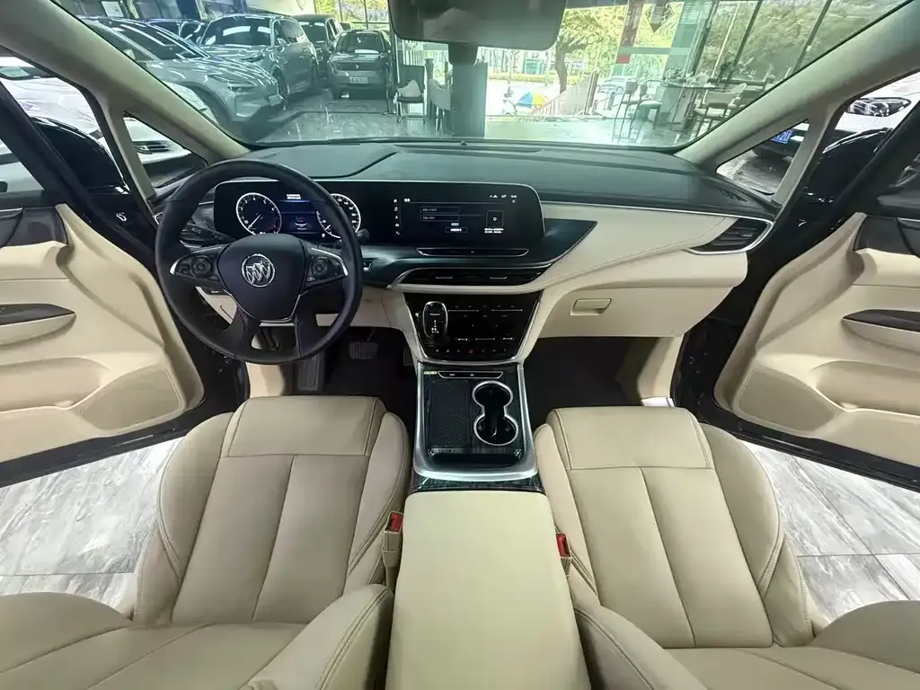 Buick GL8 2023 из CN, фото 2