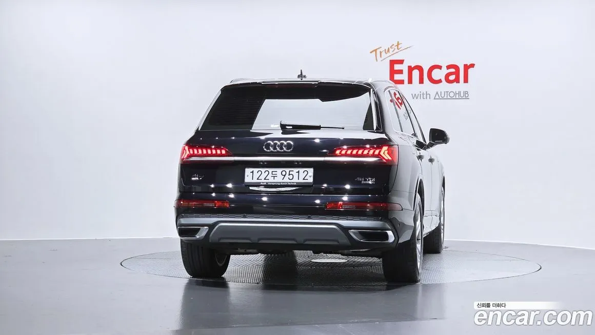 Audi Q7 2021 из KR, фото 10