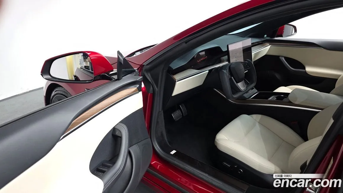 Tesla Model S — фото 6
