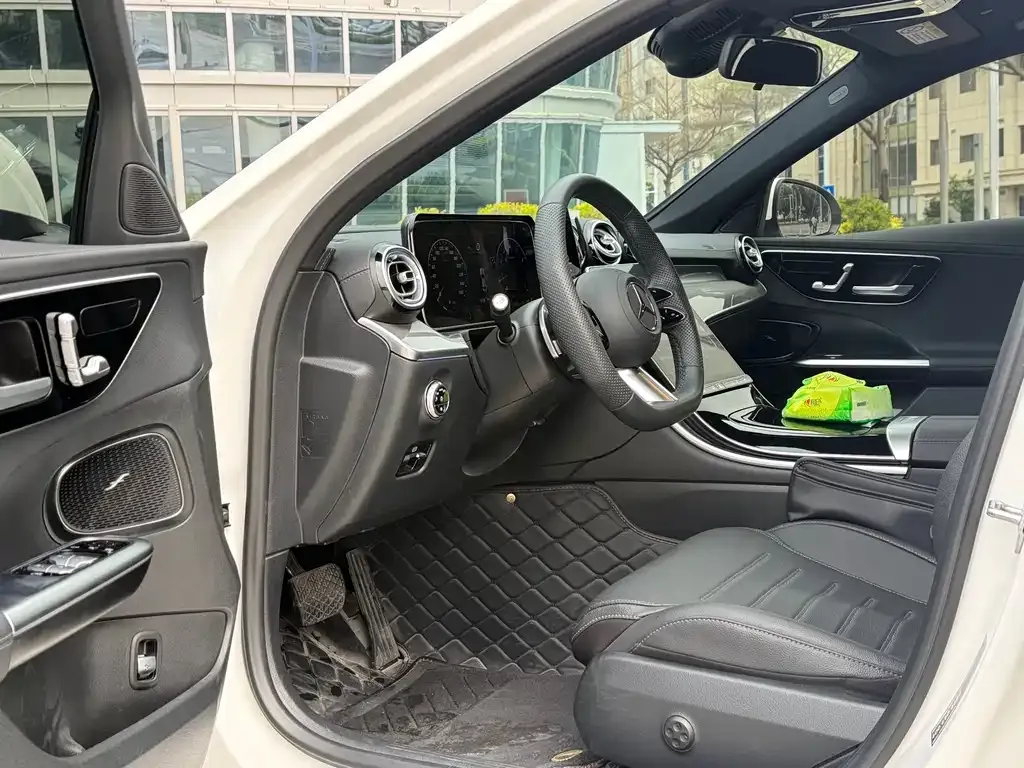 Mercedes-Benz C-Class 2024 из CN, фото 3