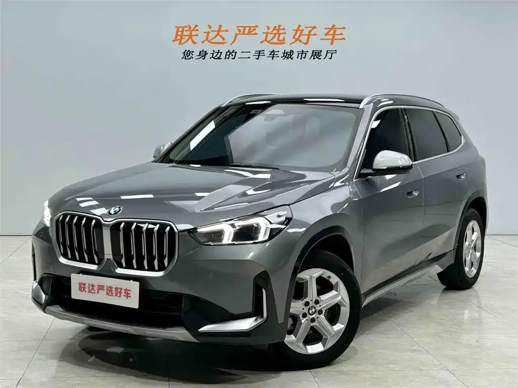 BMW X1 — фото 1
