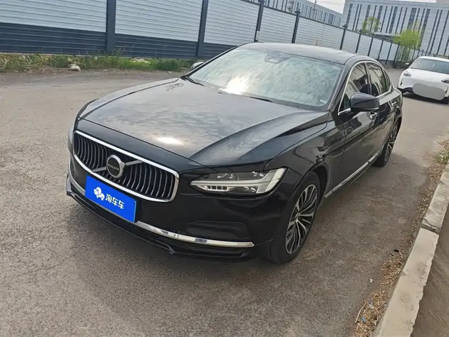 Volvo S90 2023 из CN, фото 1