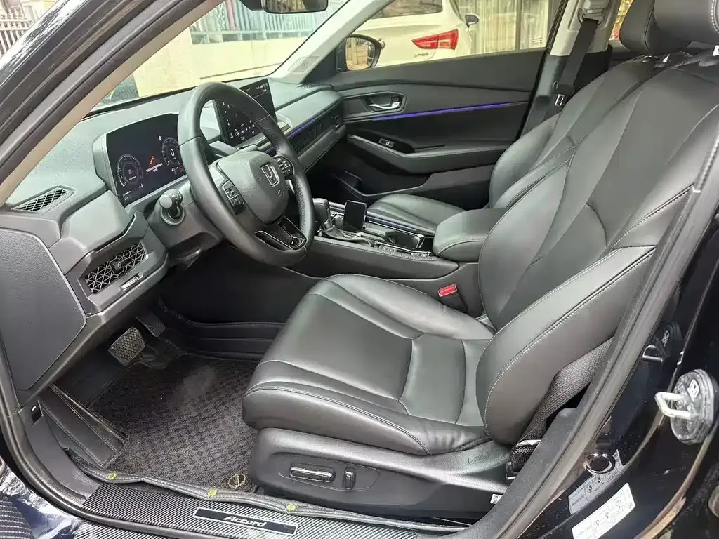 Honda Accord 2024 из CN, фото 8