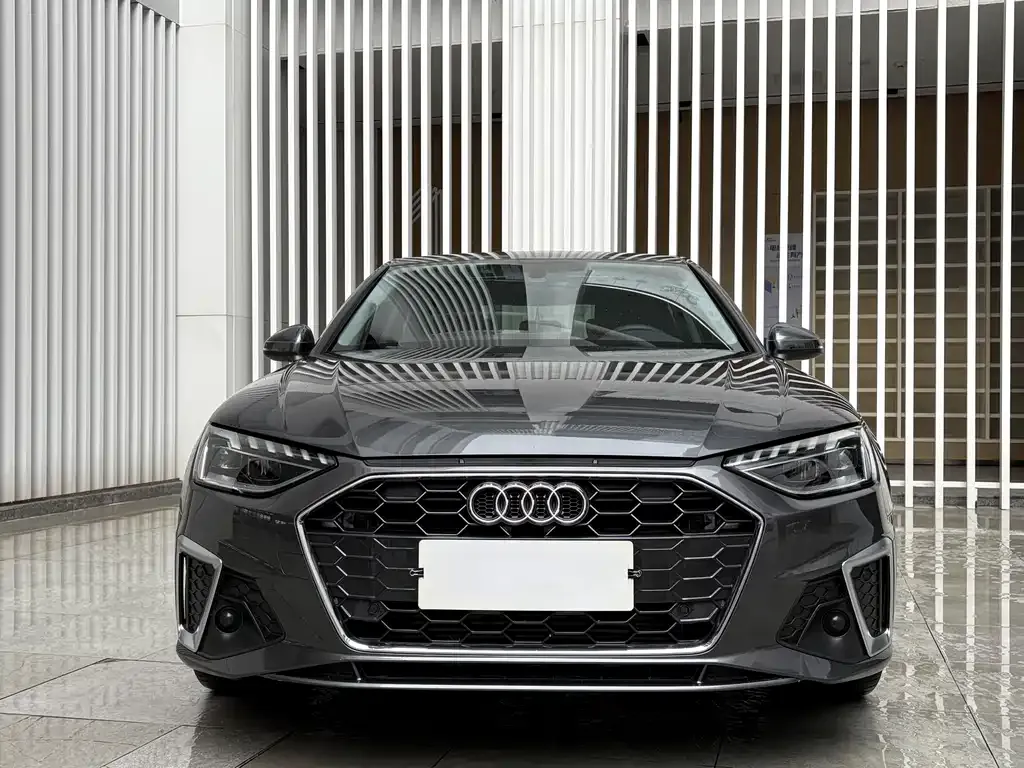 Audi A4L — фото 5