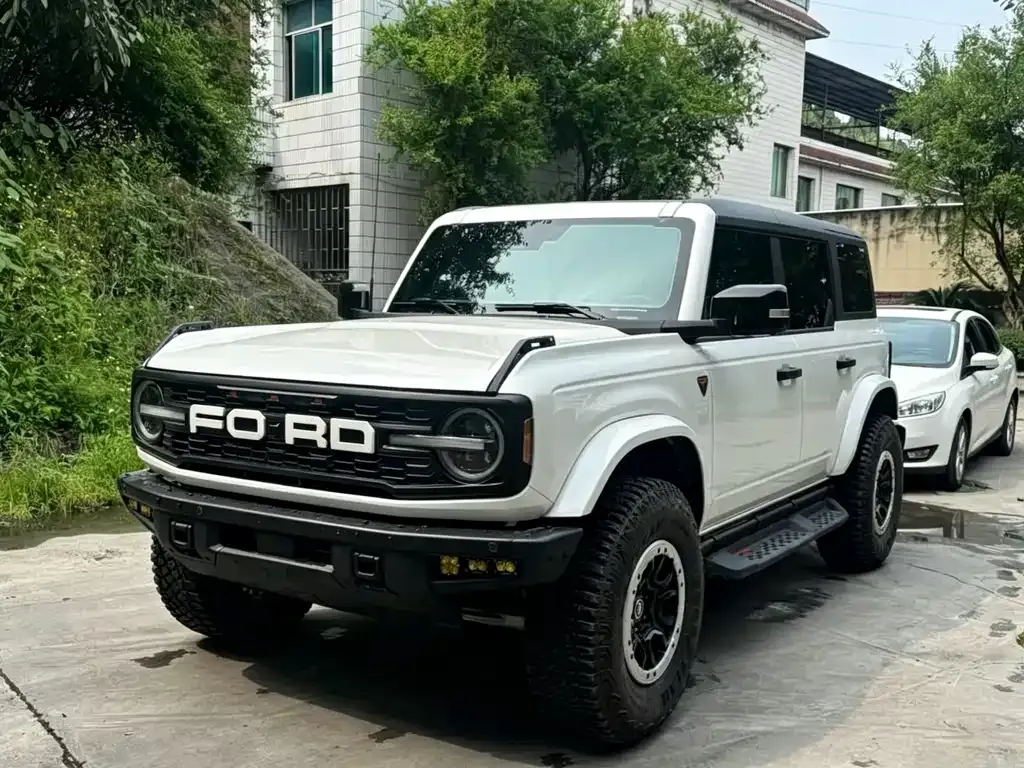 Ford Bronco 2025 из CN, фото 1