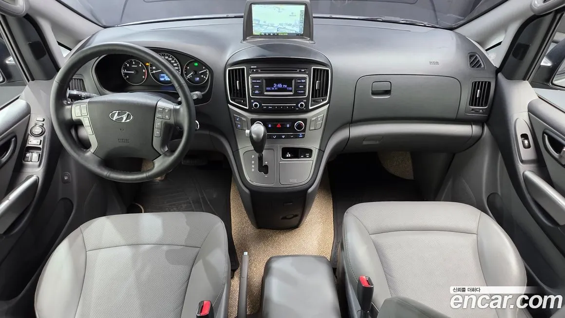 Hyundai Starex — фото 10