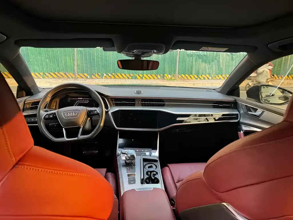 Audi A7L 2023 из CN, фото 7