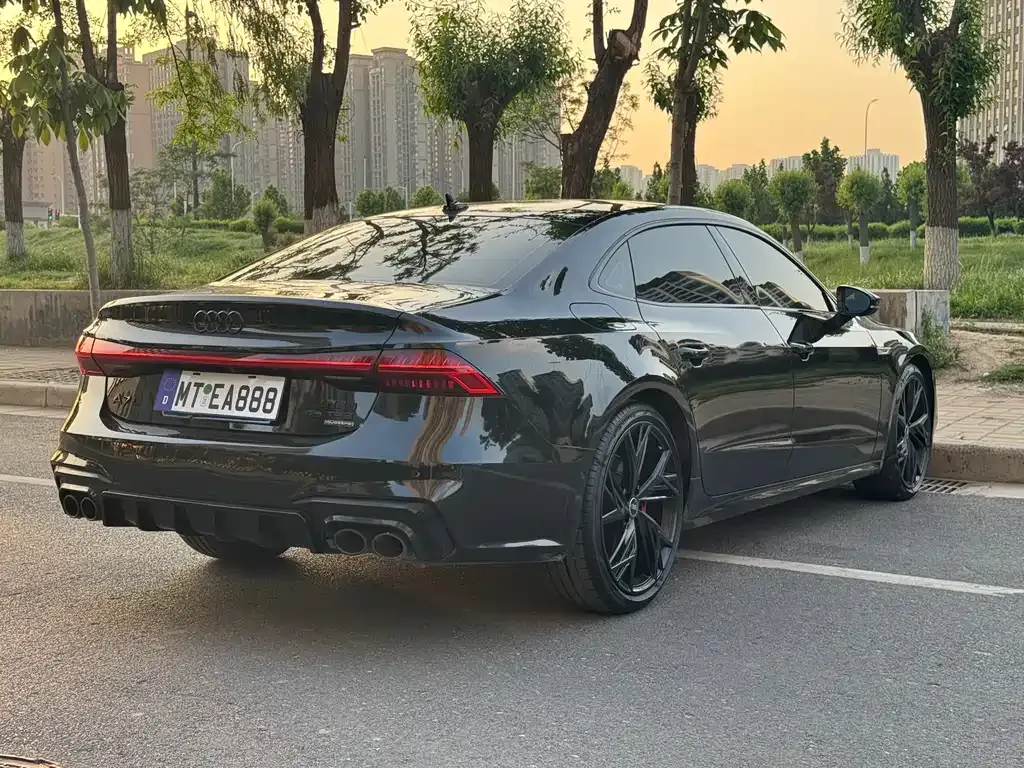 Audi A7L 2023 из CN, фото 6