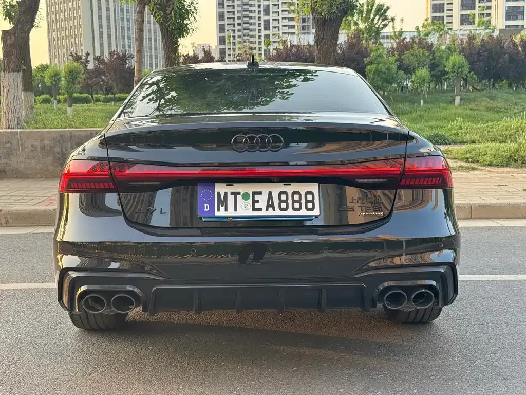 Audi A7L 2023 из CN, фото 4