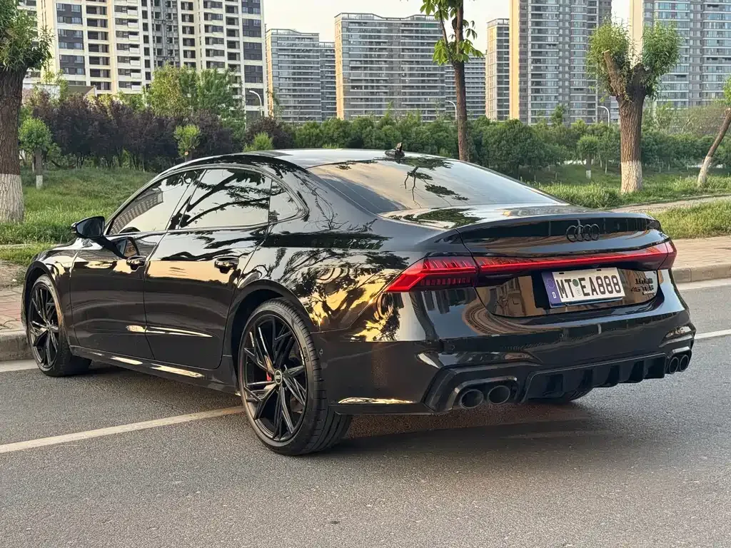 Audi A7L 2023 из CN, фото 8