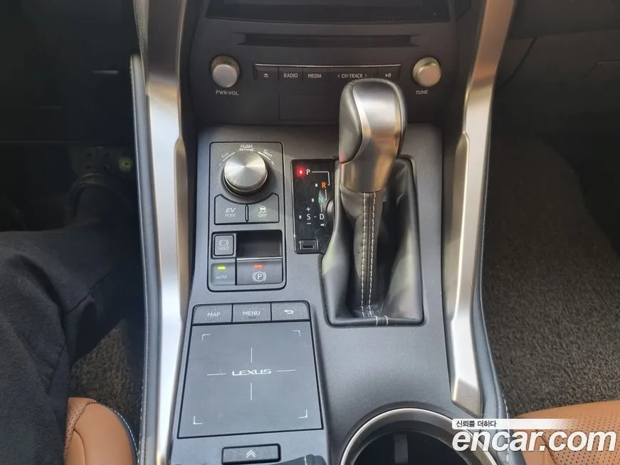 Lexus NX 2021 из KR, фото 3